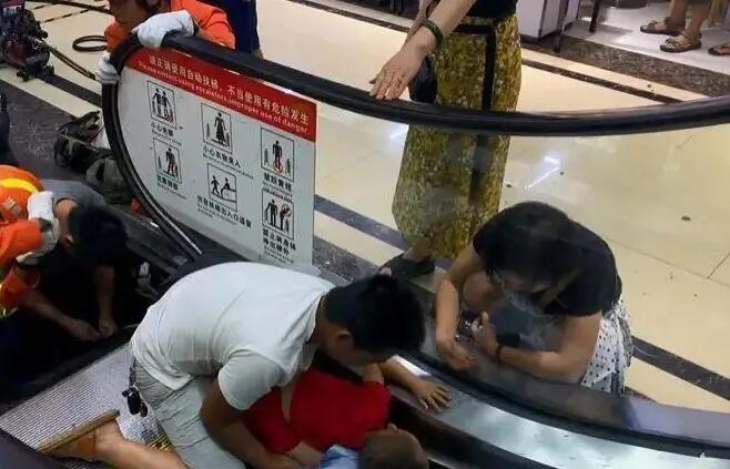 扶梯安全語(yǔ)音提示器